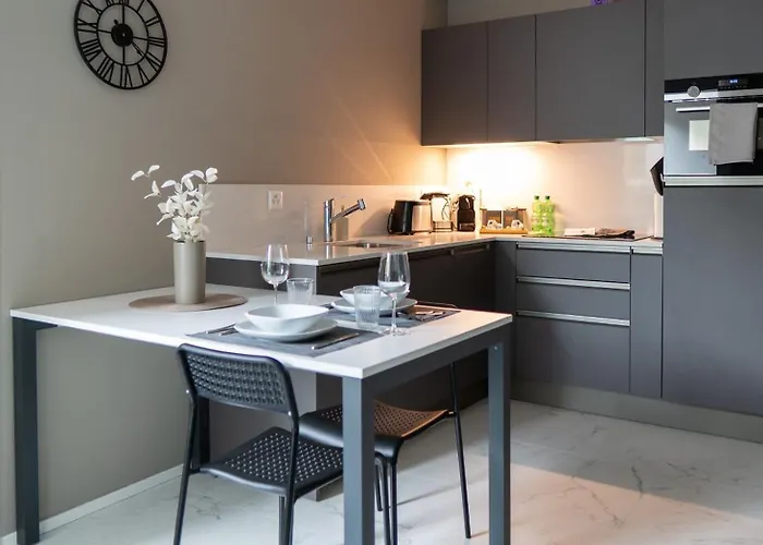 Center - Free Parking, Netflix And Wifi Locarno