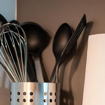 Center - Free Parking, Netflix And Wifi